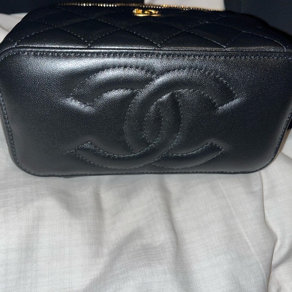 Chanel pearl crush vanity bag - Picture 4 of 6
